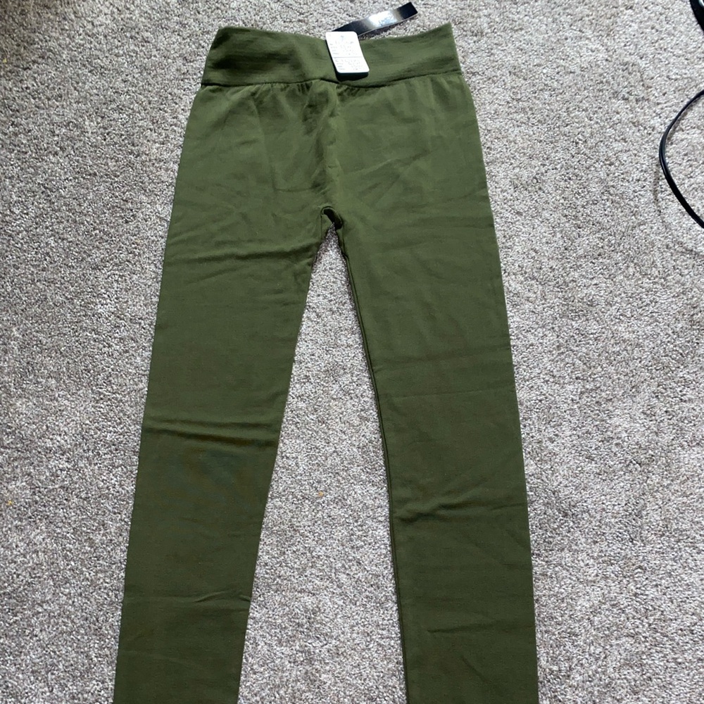 Thick Olive leggings <keep you warm>